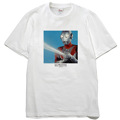 アート Tシャツ ウルトラ水流の発射ポーズ