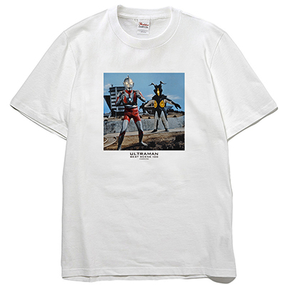 アート Tシャツ ウルトラマンに迫る ゼットン